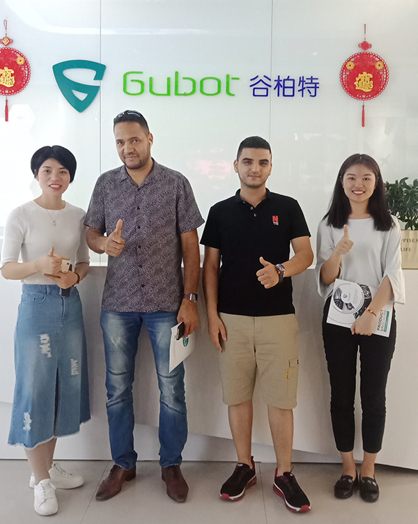 Customers from France cooperate wheel repair machine with us